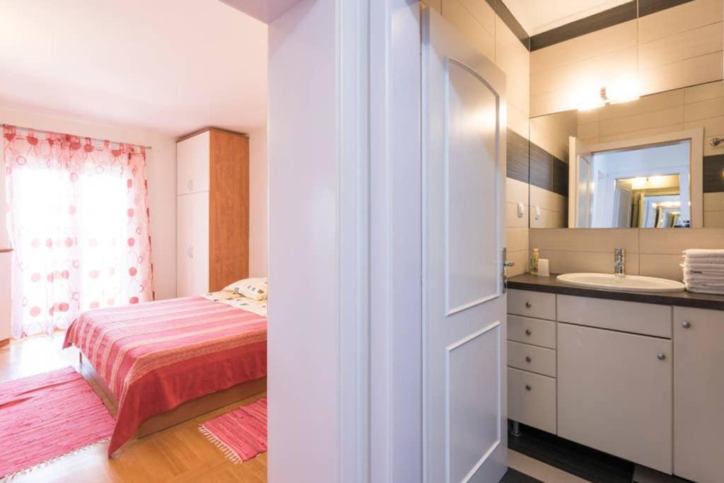 Apartment Jelka- Center Of Hvar Town Extérieur photo
