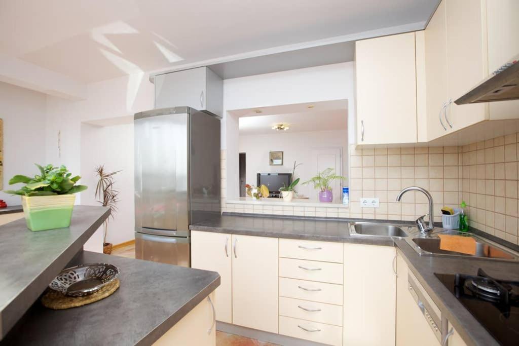 Apartment Jelka- Center Of Hvar Town Extérieur photo