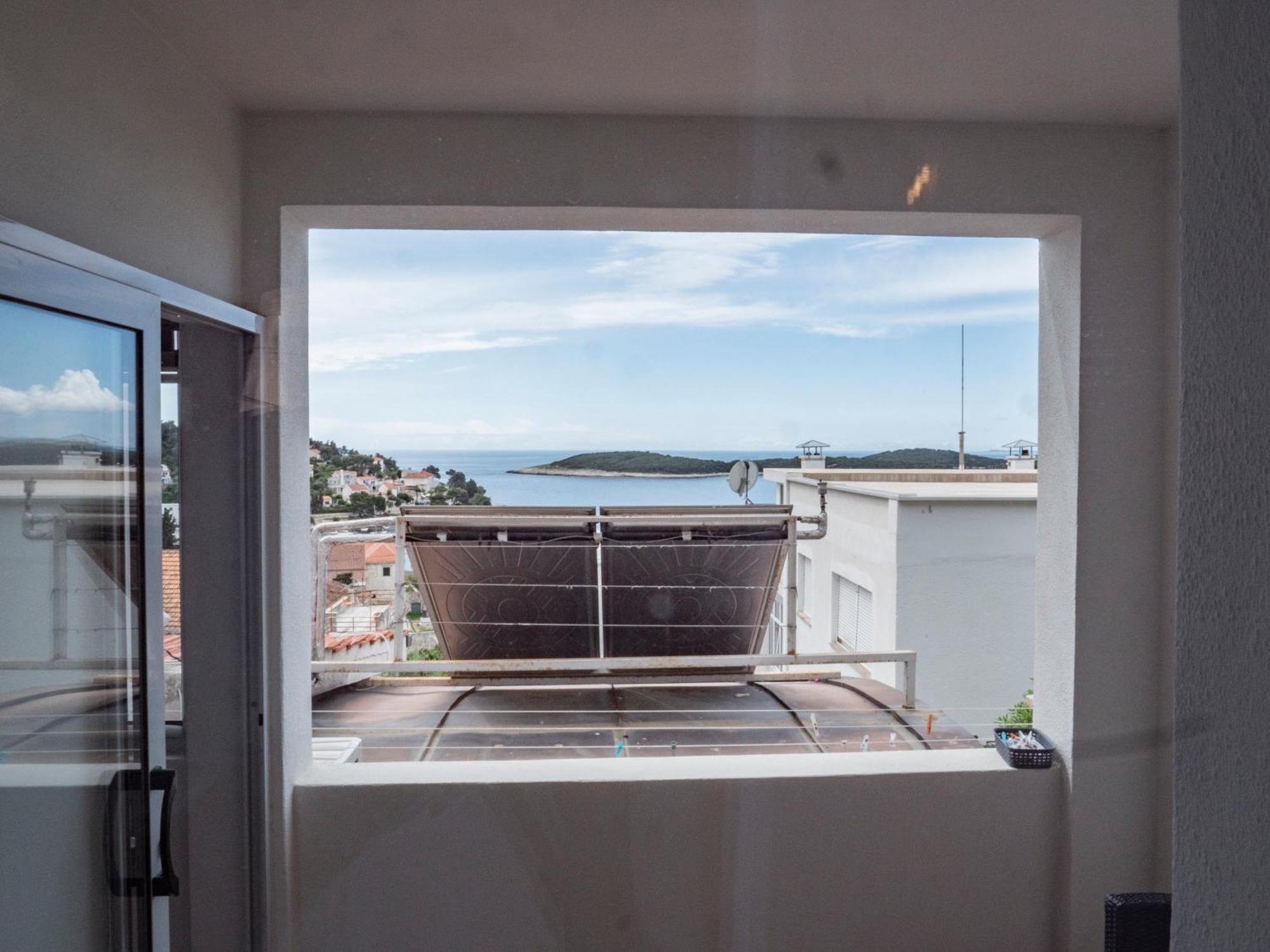 Apartment Jelka- Center Of Hvar Town Extérieur photo